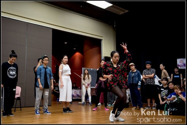 20151024 dance1040