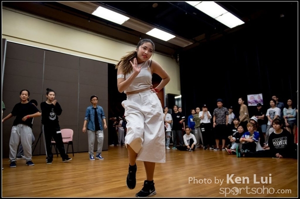 20151024 dance1044