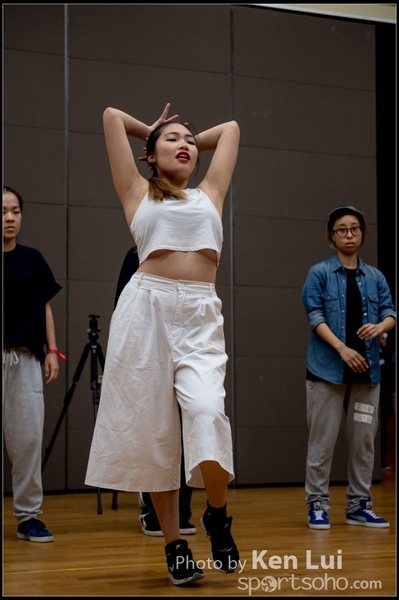 20151024 dance1049