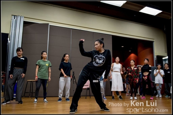 20151024 dance1053