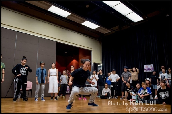 20151024 dance1057