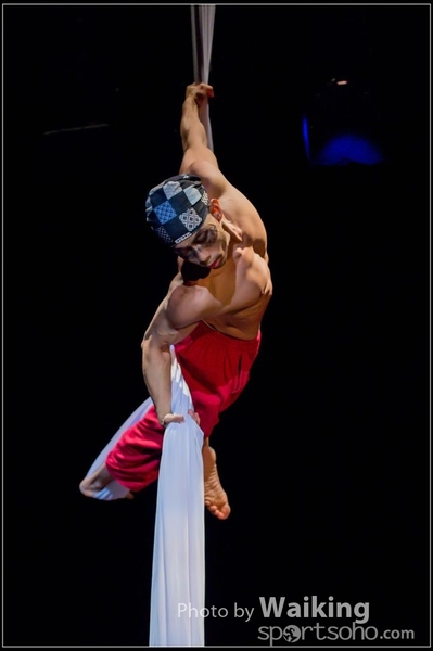 2015-11-19 Aerial Dance 0704