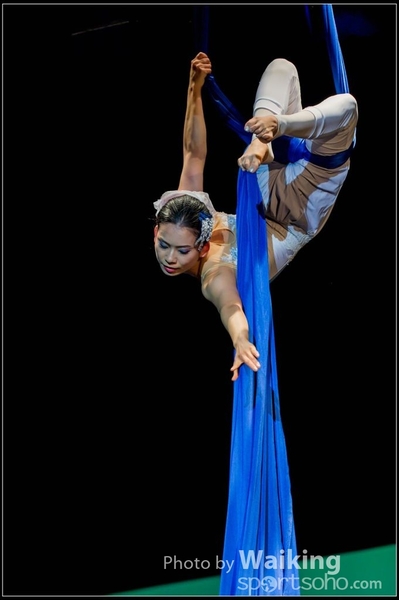 2015-11-19 Aerial Dance 0767