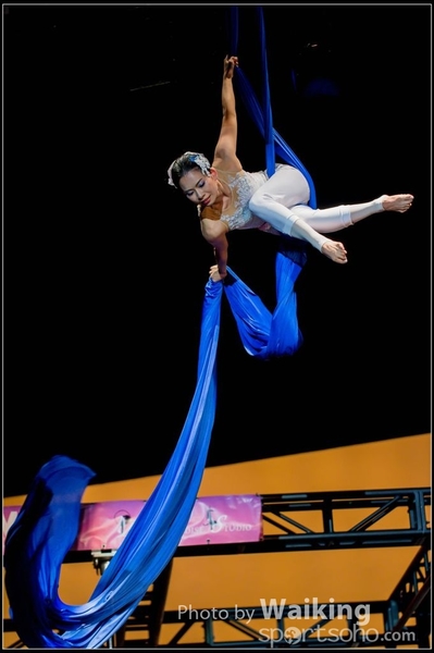 2015-11-19 Aerial Dance 0771