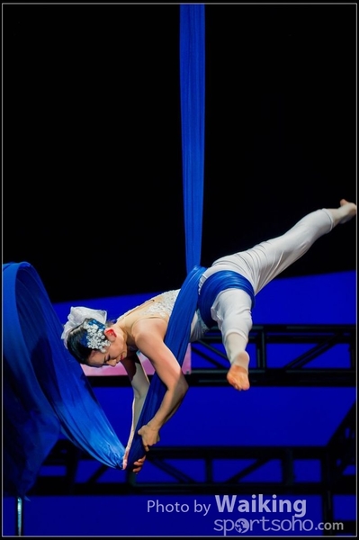 2015-11-19 Aerial Dance 0782