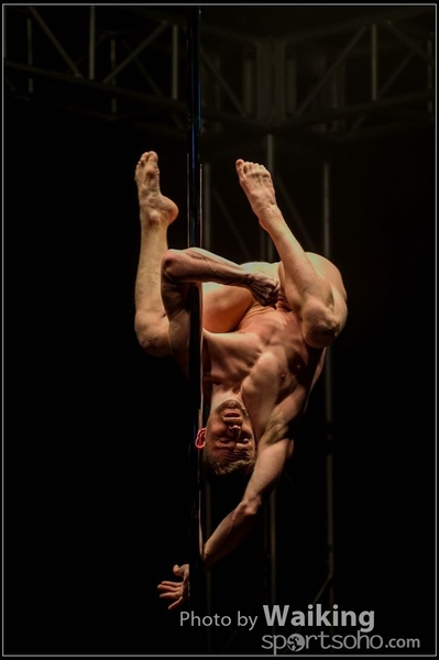 2015-11-27 Pole Dance 0126