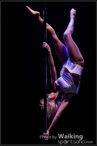 2015-11-27 Pole Dance 0140