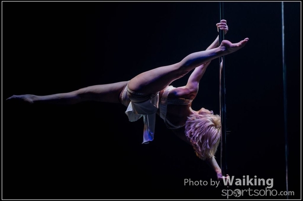 2015-11-27 Pole Dance 0144
