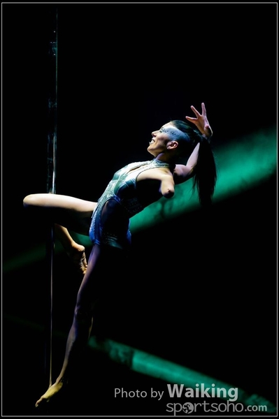 2015-11-27 Pole Dance 0162