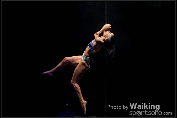 2015-11-27 Pole Dance 0172