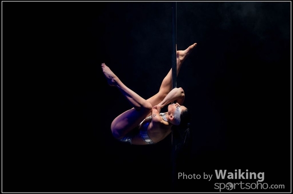 2015-11-27 Pole Dance 0173