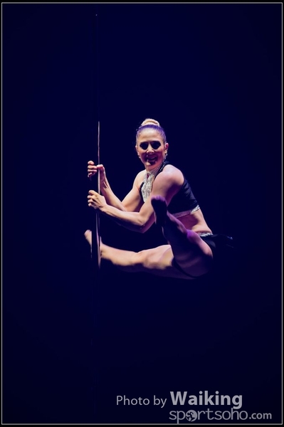 2015-11-27 Pole Dance 0182