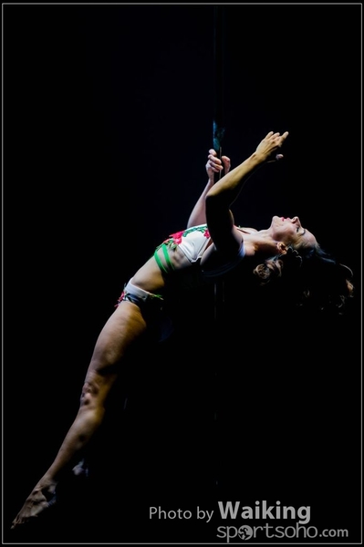 2015-11-27 Pole Dance 0218