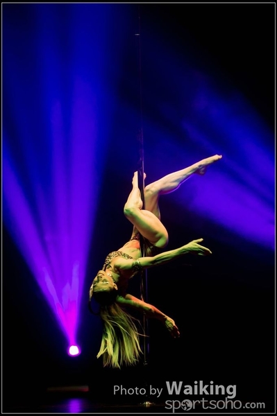 2015-11-27 Pole Dance 0258