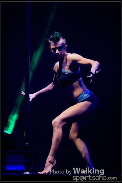 2015-11-27 Pole Dance 0297