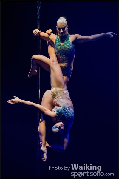 2015-11-27 Pole Dance 0330