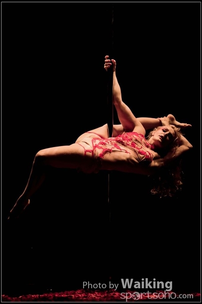 2015-11-27 Pole Dance 0349