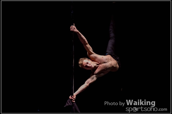 2015-11-27 Pole Dance 0360
