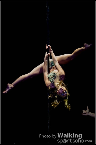 2015-11-27 Pole Dance 0390