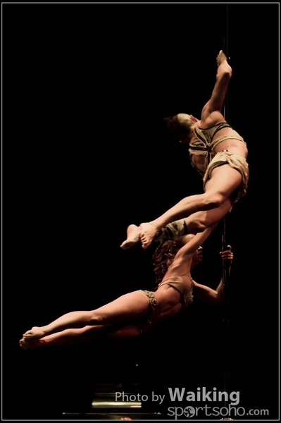 2015-11-27 Pole Dance 0415