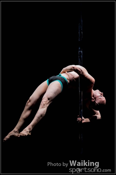 2015-11-27 Pole Dance 0443