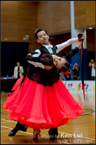 20151120Dance340