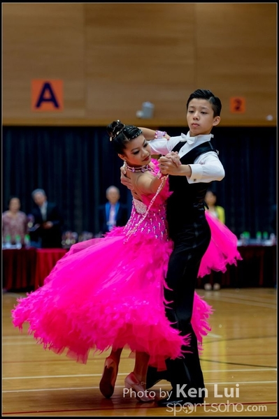 20151120Dance384