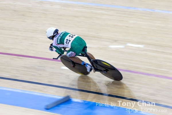 Cycling-A097