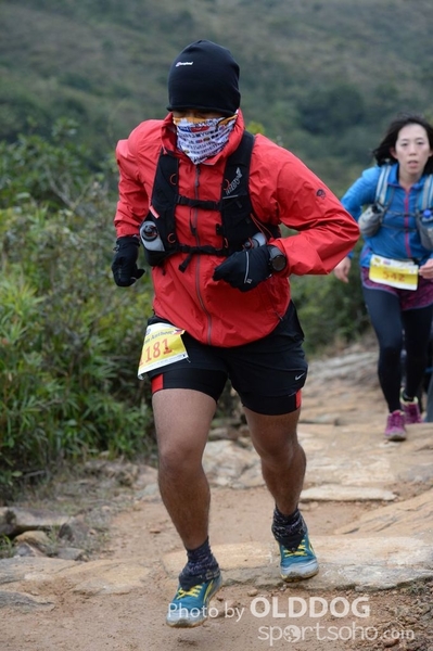 HK100 (693)