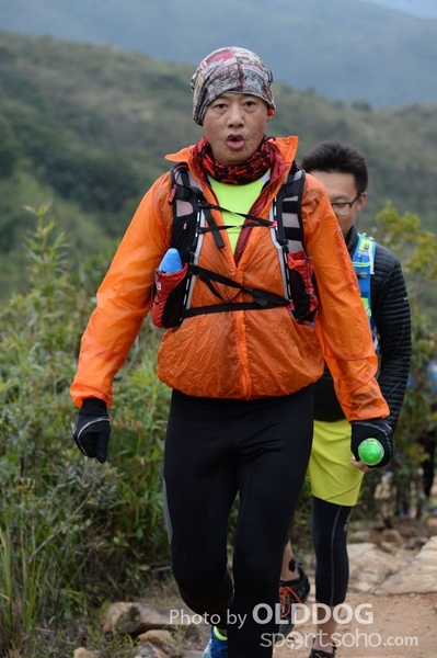 HK100 (704)