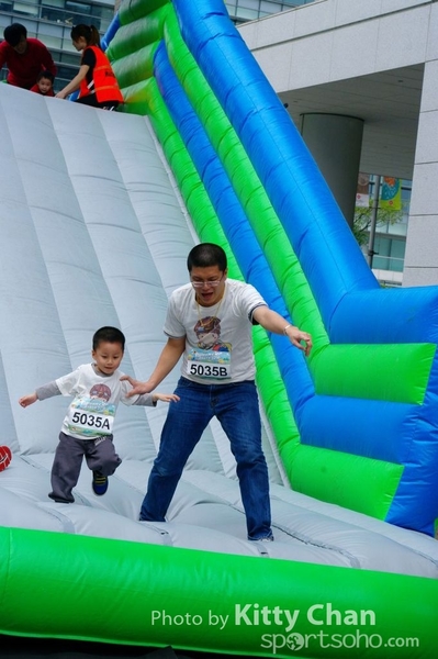 SG201209