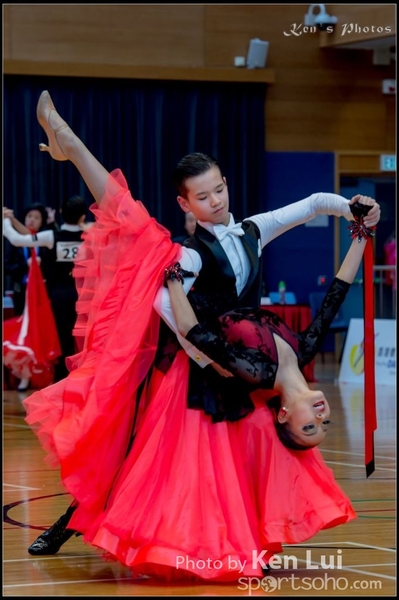 2016028Dance 2042