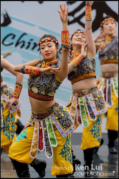 81Folk Dance