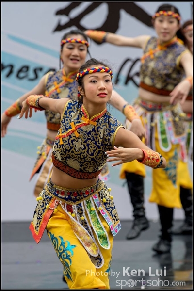 82Folk Dance