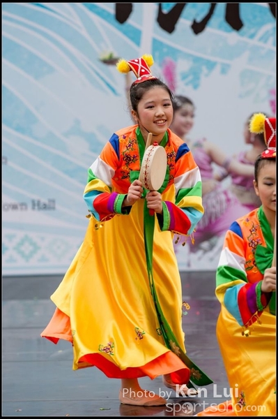 166Folk Dance