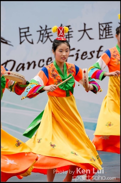 171Folk Dance