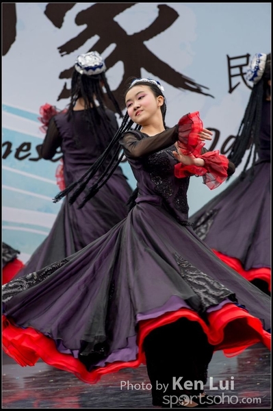 492Folk Dance