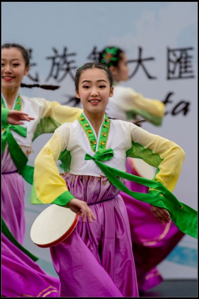 600Folk Dance