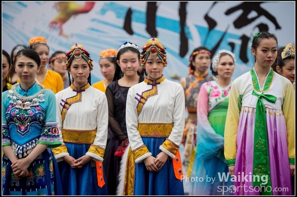 8 Chinese Folk Dance