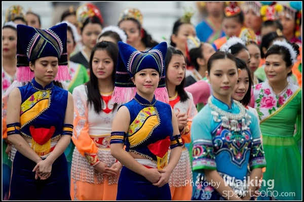 16 Chinese Folk Dance
