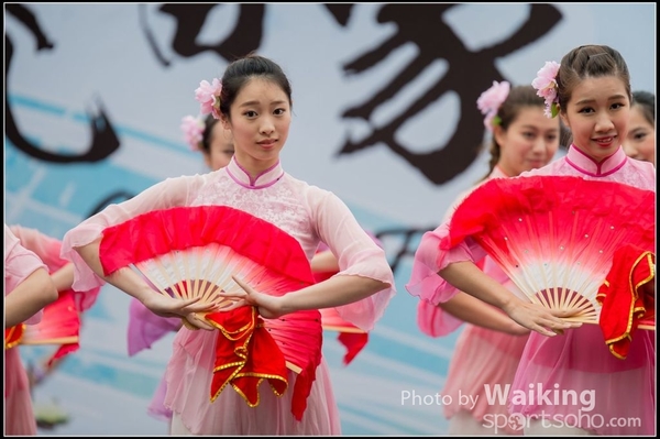 30 Chinese Folk Dance