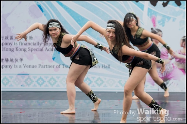 126 Chinese Folk Dance