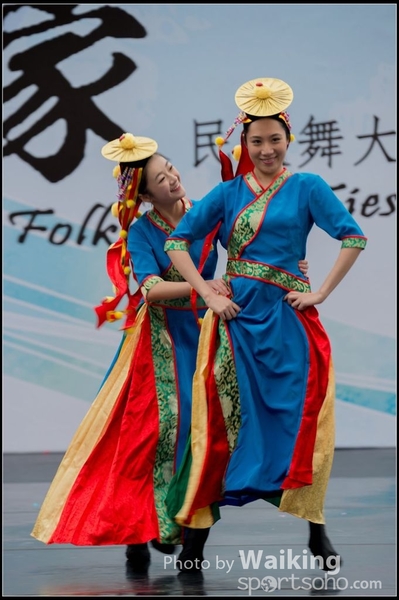 439 Chinese Folk Dance
