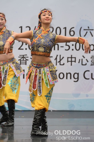 Folk Dance (88)