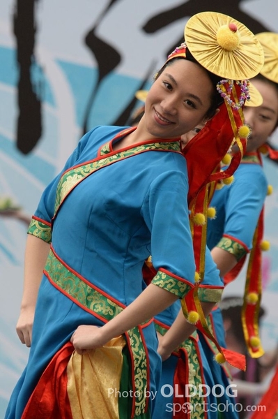 Folk Dance (488)