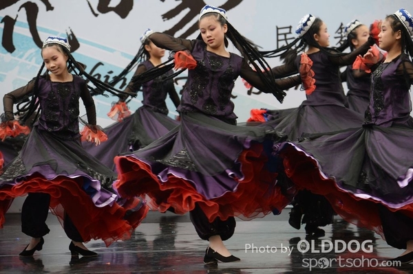 Folk Dance (507)