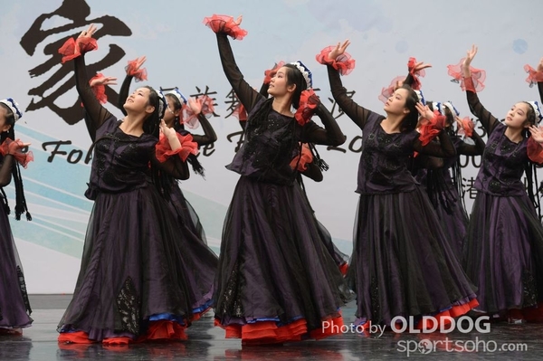 Folk Dance (512)