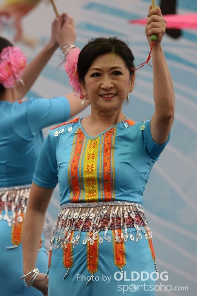Folk Dance (521)