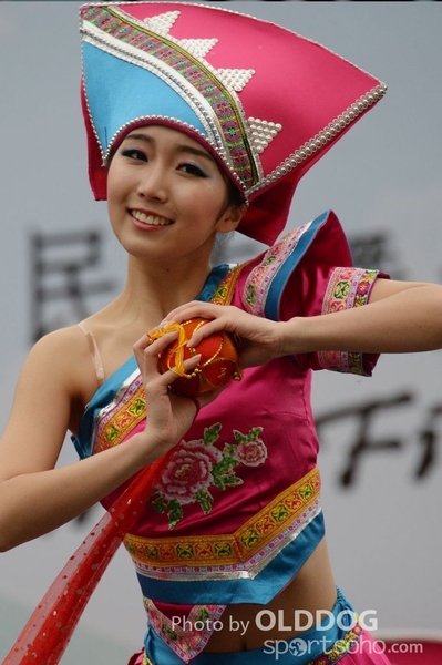 Folk Dance (549)