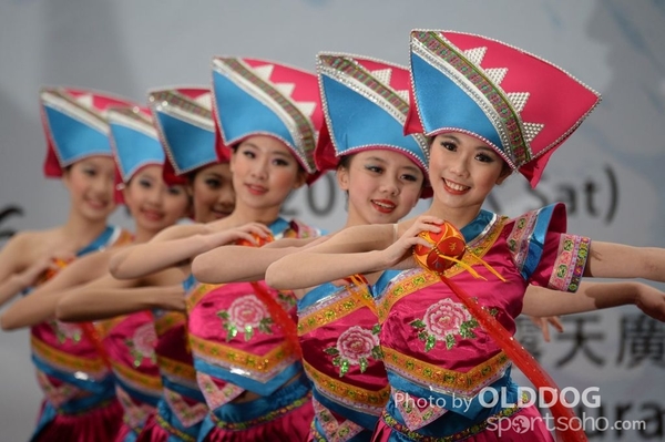 Folk Dance (551)